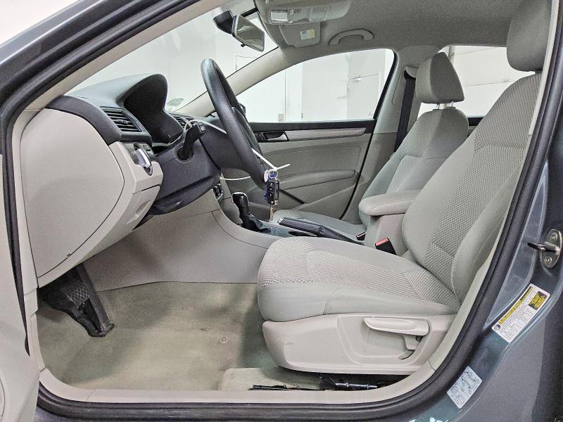 49619256 :رقم المزاد ، 1VWAP7A33DC093910 vin ، 2013 Volkswagen Passat مزاد بيع