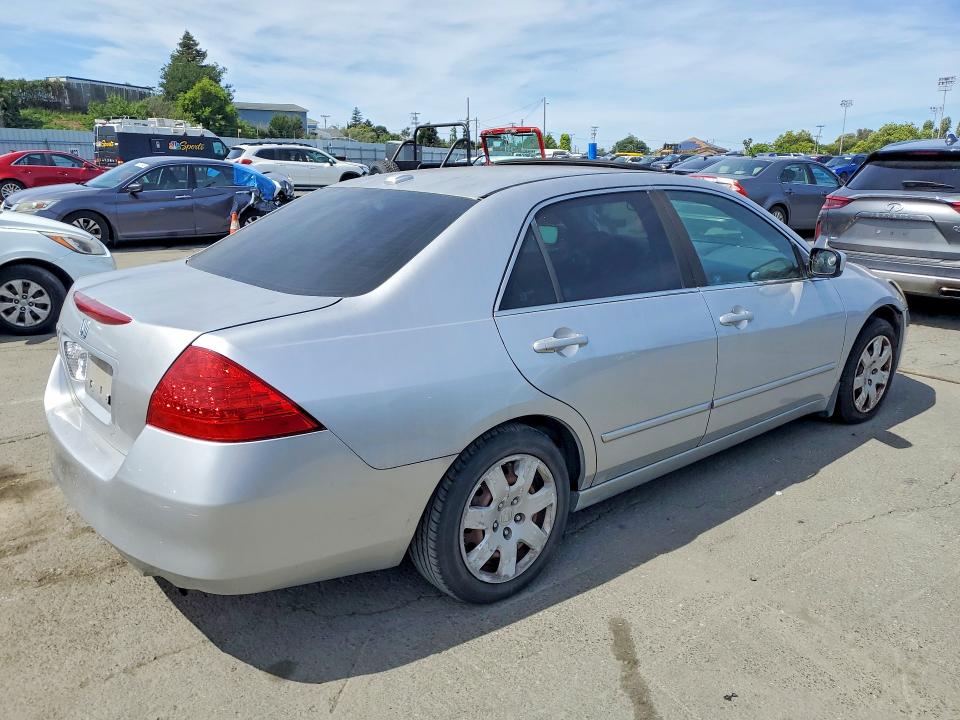 Продажа на аукционе авто 2007 Honda Accord, vin: 1HGCM56867A124744, номер лота: 52960216