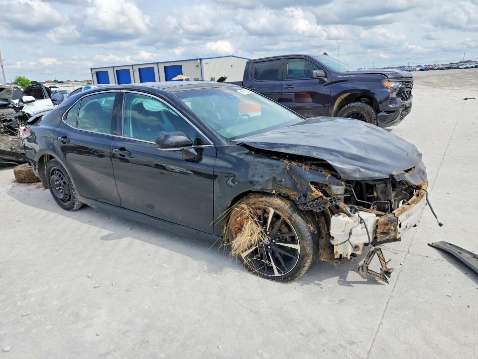 Продажа на аукционе авто 2018 Toyota Camry, vin: 4T1B61HK9JU142002, номер лота: 55112746