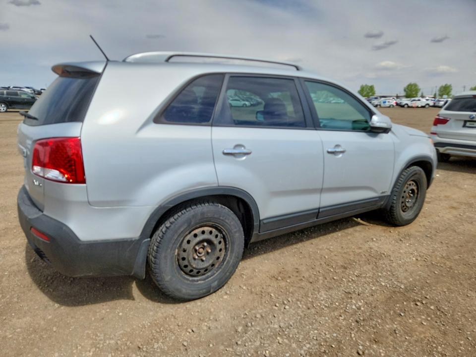 2012 Kia Sorento მანქანა იყიდება აუქციონზე, vin: 5XYKUDA2XCG283137, აუქციონის ნომერი: 54796176