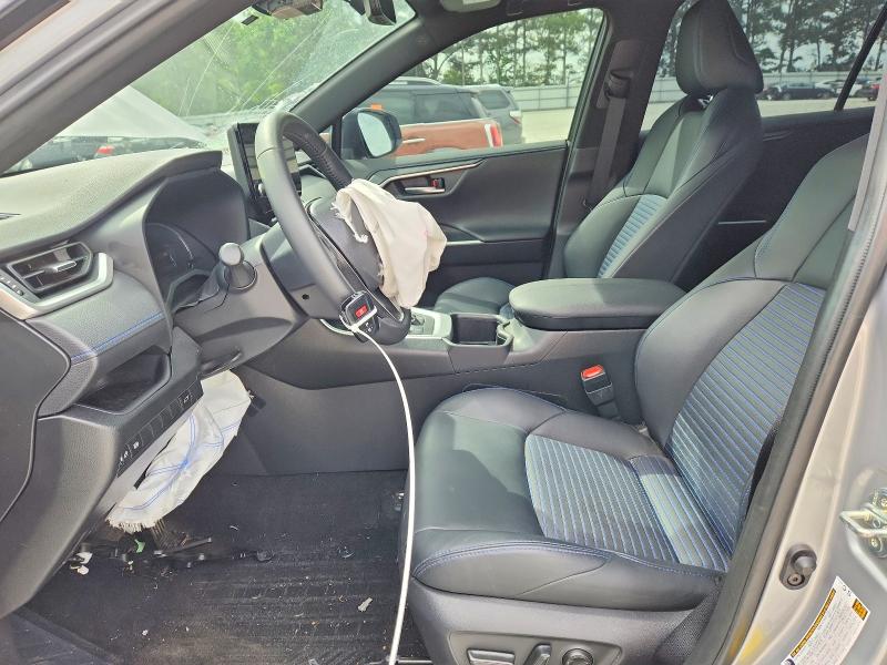Продажа на аукционе авто 2025 Toyota Rav4, vin: JTME6RFV8SD576197, номер лота: 52550246
