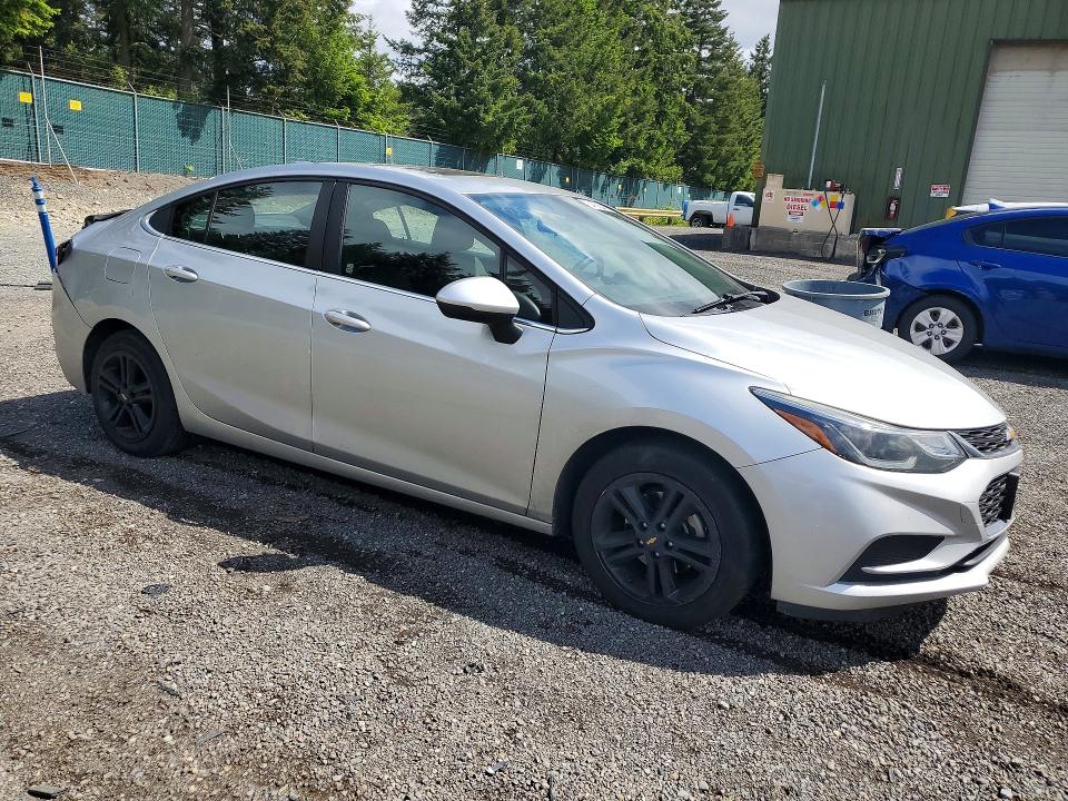 54998846 :رقم المزاد ، 1G1BE5SM3J7106581 vin ، 2018 Chevrolet Cruze مزاد بيع