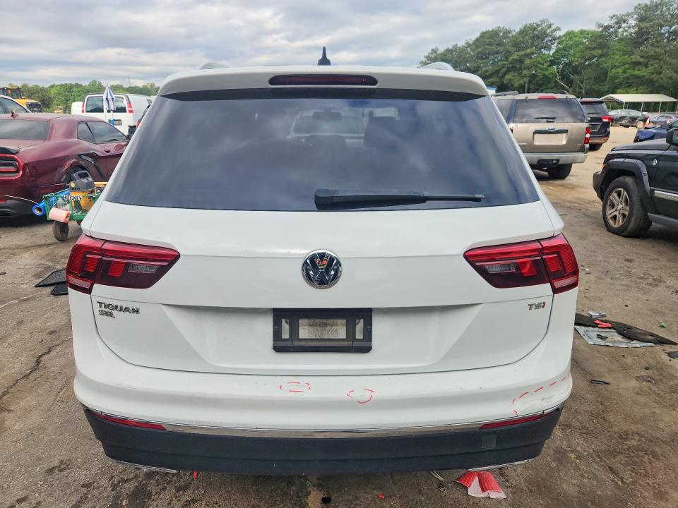 Продаж на аукціоні авто 2018 Volkswagen Tiguan, vin: 3VV3B7AX9JM200077, номер лоту: 52919336