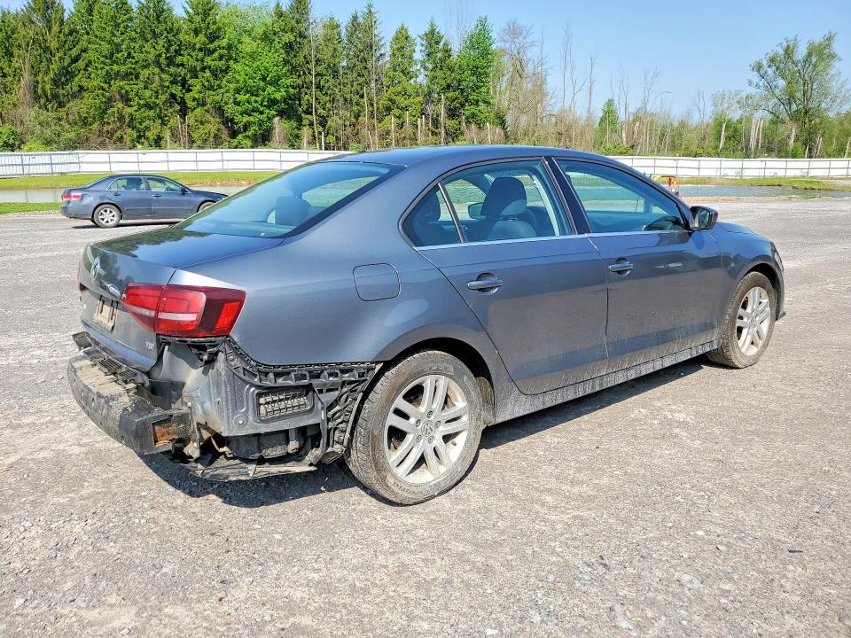 2017 Volkswagen Jetta მანქანა იყიდება აუქციონზე, vin: 3VW2B7AJ2HM266774, აუქციონის ნომერი: 53190946
