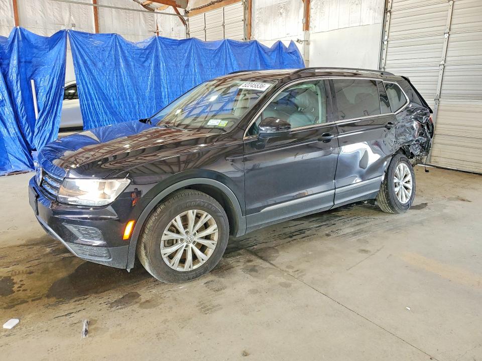 Продаж на аукціоні авто 2018 Volkswagen Tiguan, vin: 3VV2B7AX9JM120953, номер лоту: 52245536