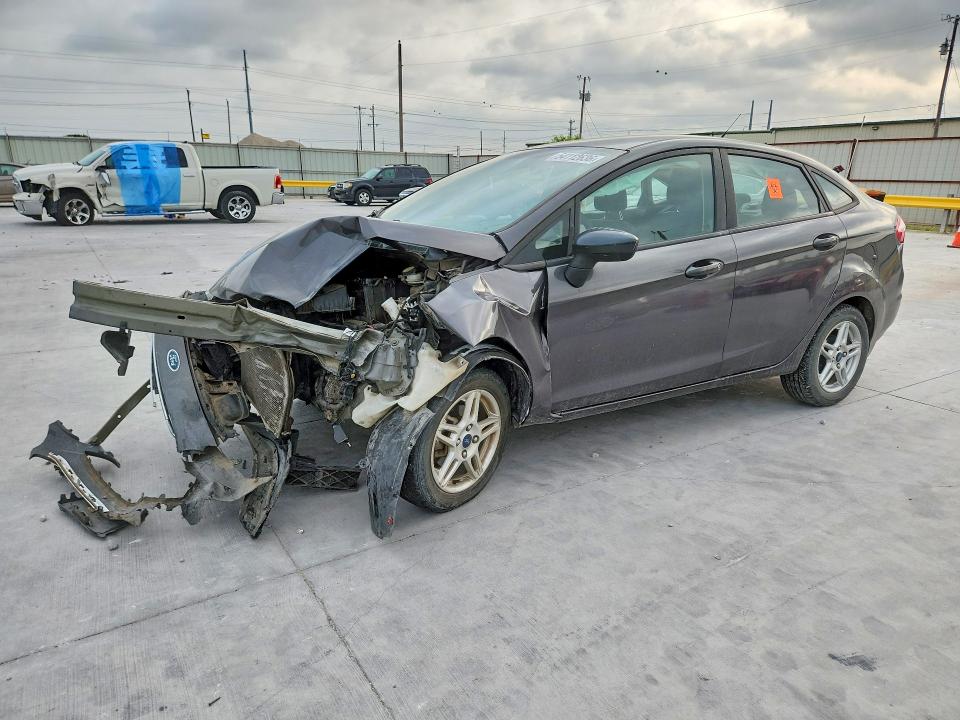 54112636 :رقم المزاد ، 3FADP4BJ4HM150850 vin ، 2017 Ford Fiesta مزاد بيع
