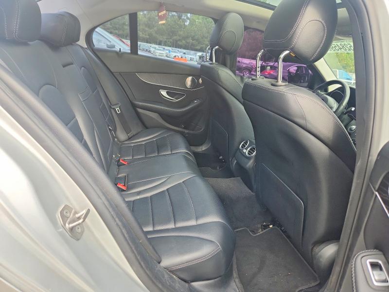 52845966 :رقم المزاد ، 55SWF4JB8HU188603 vin ، 2017 Mercedes-benz C مزاد بيع