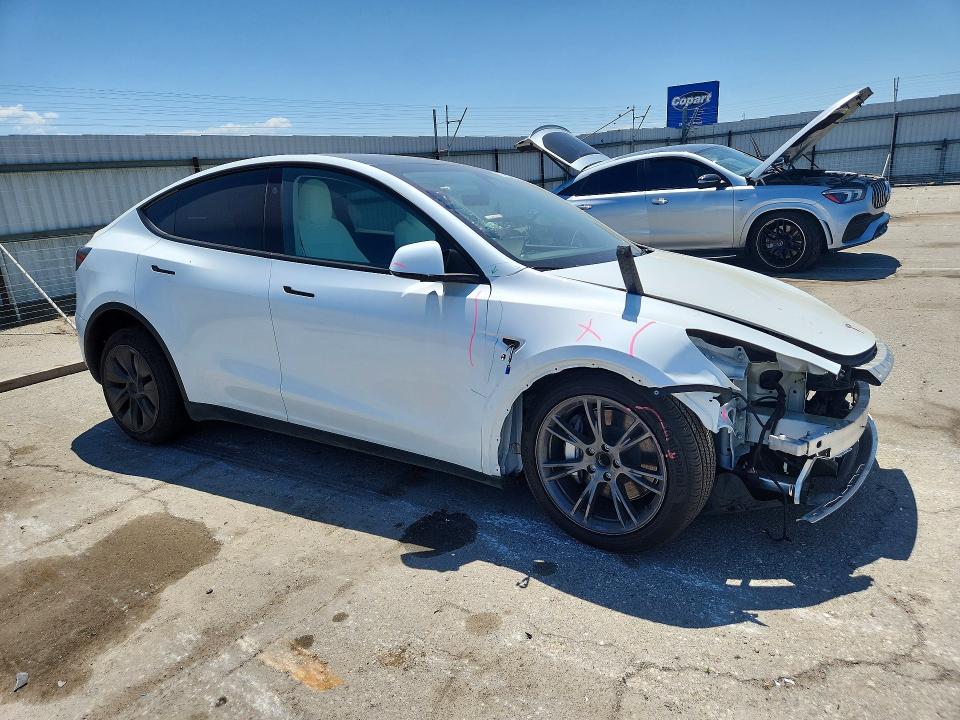 Продаж на аукціоні авто 2025 Tesla Model Y, vin: 7SAYGDED0SF228833, номер лоту: 52196696