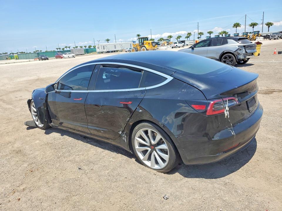 2018 Tesla Model 3 მანქანა იყიდება აუქციონზე, vin: 5YJ3E1EA3JF005850, აუქციონის ნომერი: 52039596