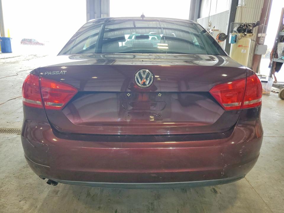 2013 Volkswagen Passat მანქანა იყიდება აუქციონზე, vin: 1VWAP7A33DC062513, აუქციონის ნომერი: 54785186