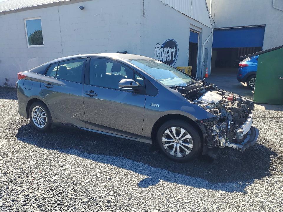 52696096 :رقم المزاد ، JTDKAMFP4M3174210 vin ، 2021 Toyota Prius Prime مزاد بيع