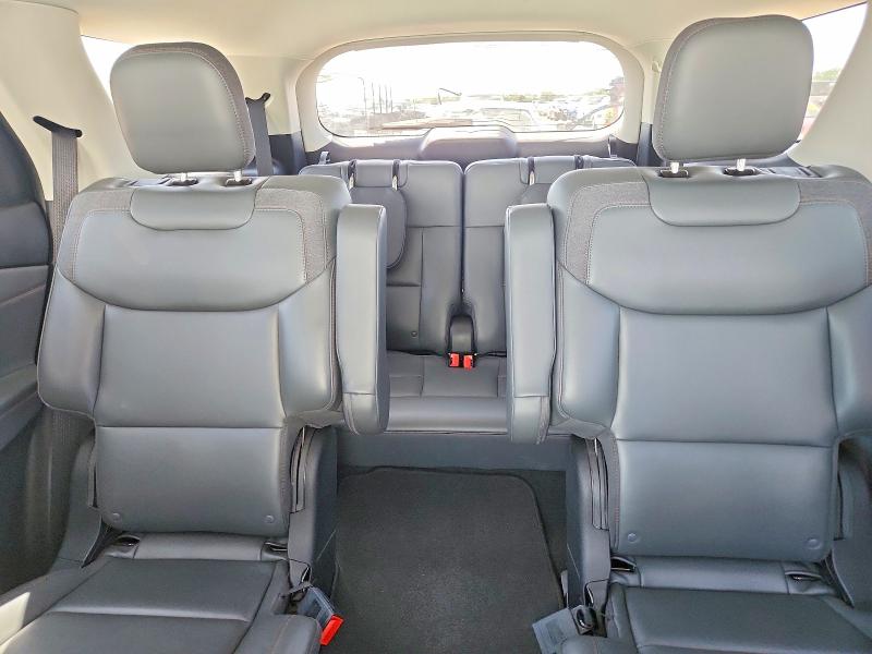 2025 Ford Explorer მანქანა იყიდება აუქციონზე, vin: 1FMUK8DH8SGC06103, აუქციონის ნომერი: 52400806