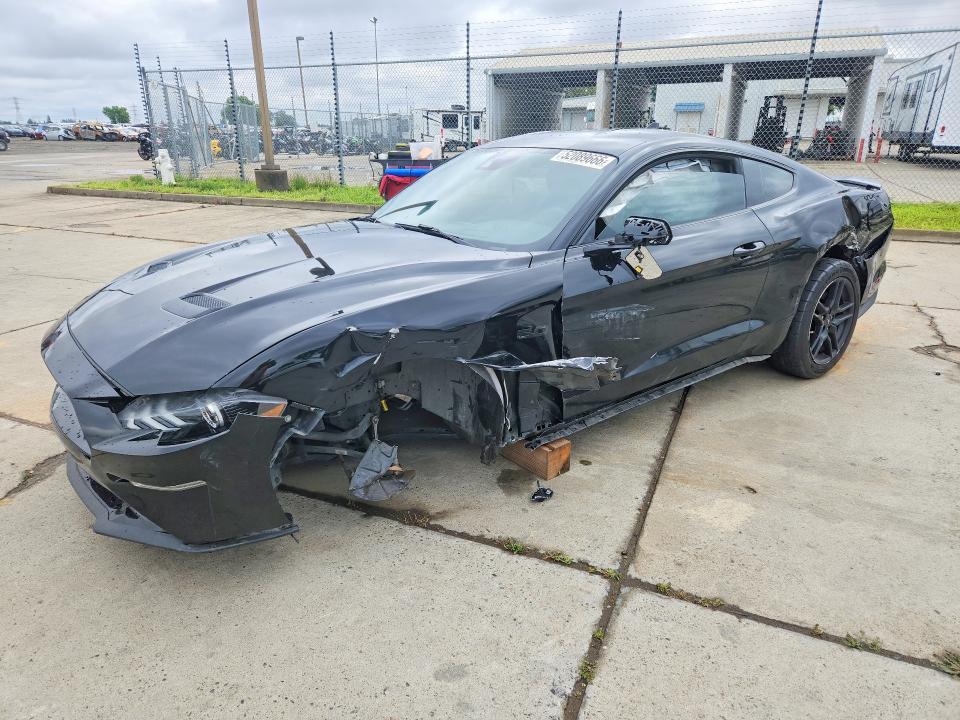 52089666 :رقم المزاد ، 1FA6P8CF6M5116032 vin ، 2021 Ford Mustang مزاد بيع