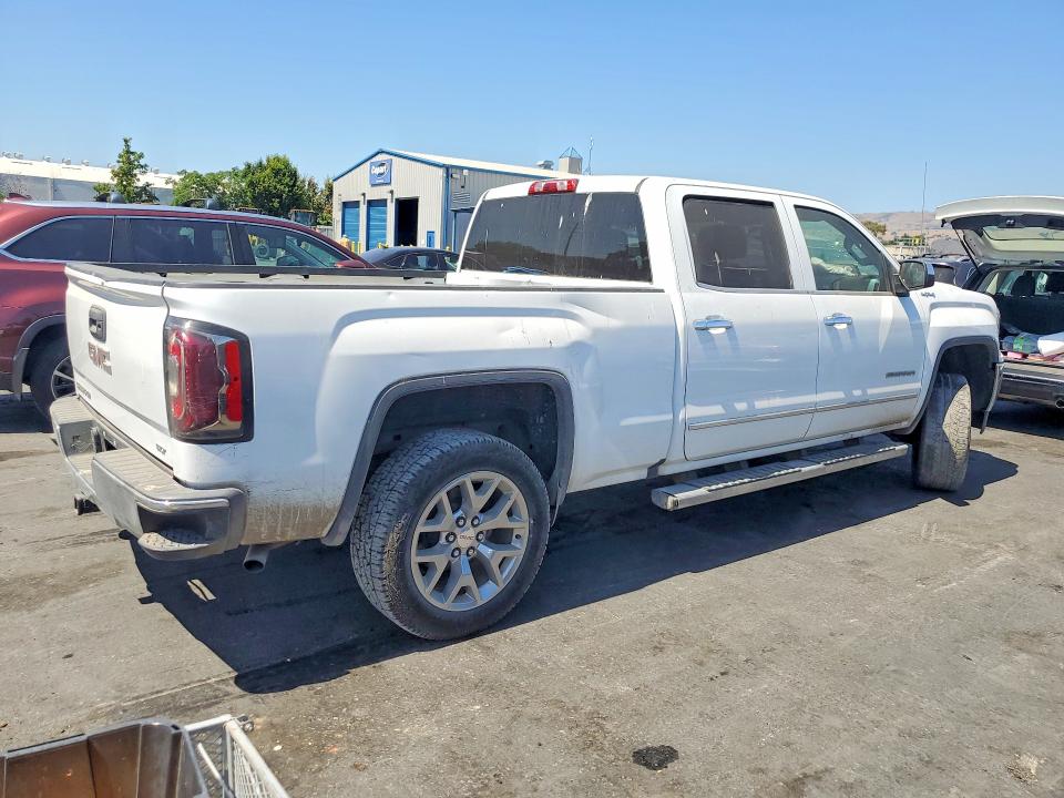 53668956 :رقم المزاد ، 3GTU2NEC1JG147792 vin ، 2018 Gmc Sierra مزاد بيع