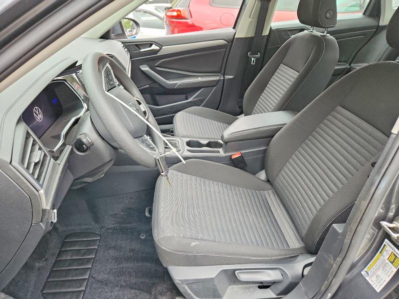 54131366 :رقم المزاد ، 3VWCM7BU2NM004014 vin ، 2022 Volkswagen Jetta مزاد بيع
