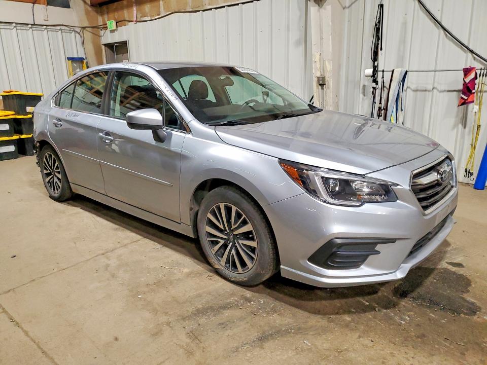 52767456 :رقم المزاد ، 4S3BNAC62J3023554 vin ، 2018 Subaru Legacy مزاد بيع