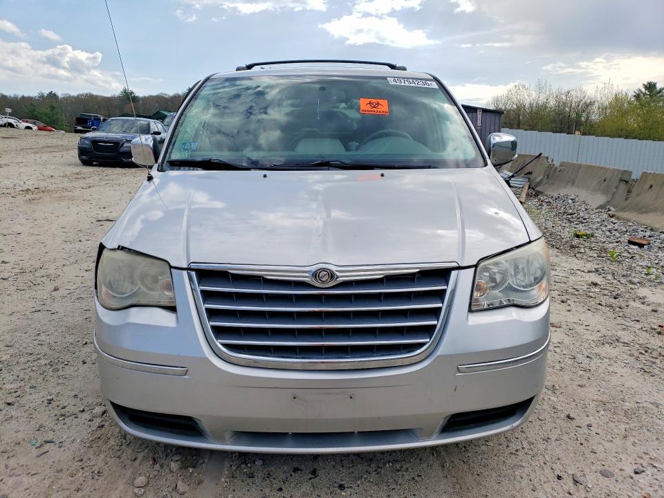 49794236 :رقم المزاد ، 2A4RR5D15AR110511 vin ، 2010 Chrysler Town & Country مزاد بيع