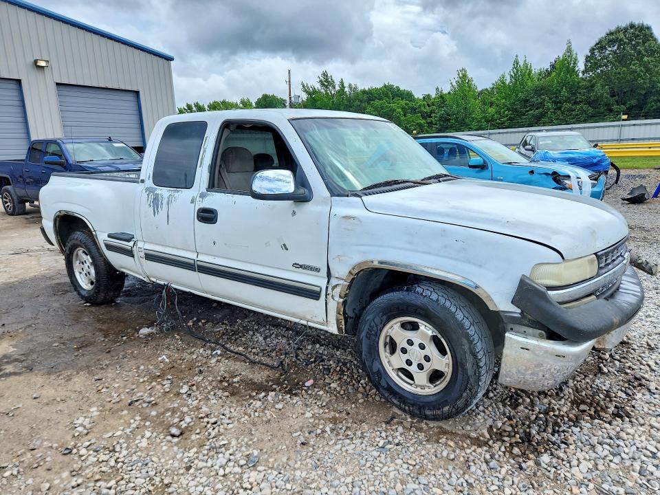 2001 Chevrolet Silverado მანქანა იყიდება აუქციონზე, vin: 2GCEC19T811226356, აუქციონის ნომერი: 54551586