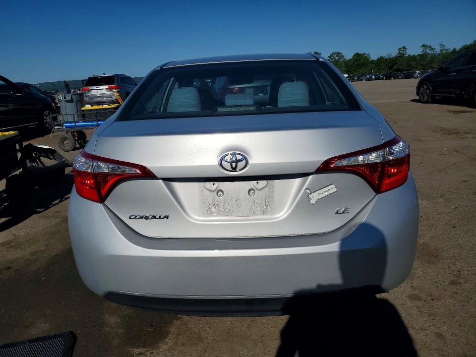 55231346 :رقم المزاد ، 2T1BURHE9FC346967 vin ، 2015 Toyota Corolla مزاد بيع