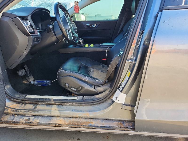 51910516 :رقم المزاد ، 7JR102FK4MG096576 vin ، 2021 Volvo S60 مزاد بيع