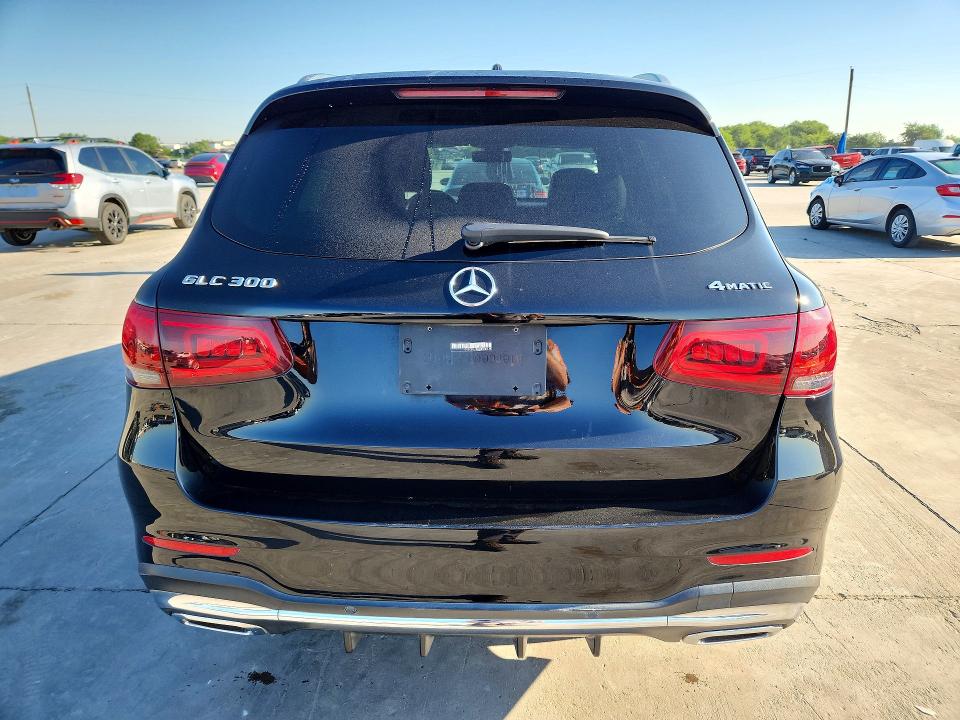 53040256 :رقم المزاد ، W1N0G8EB8LF833690 vin ، 2020 Mercedes-benz Glc مزاد بيع