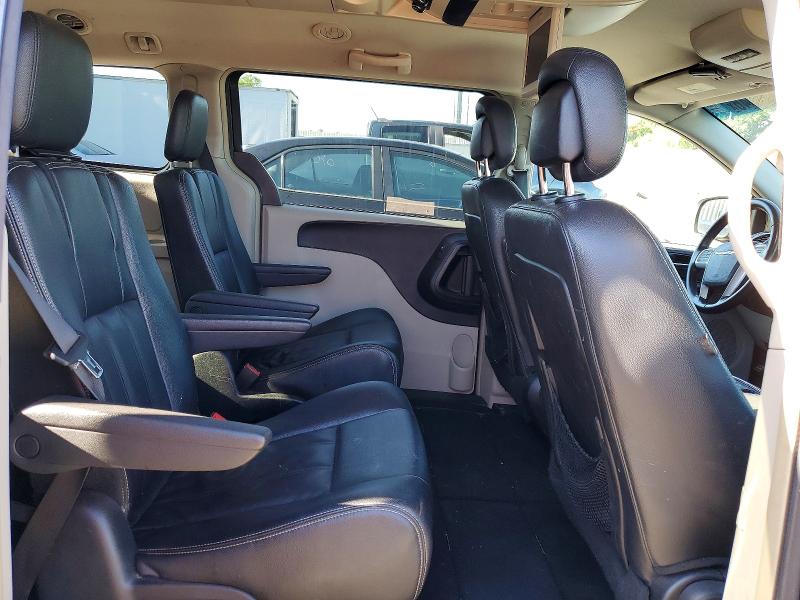 52124046 :رقم المزاد ، 2C4RC1BG6GR214599 vin ، 2016 Chrysler Town & Country مزاد بيع