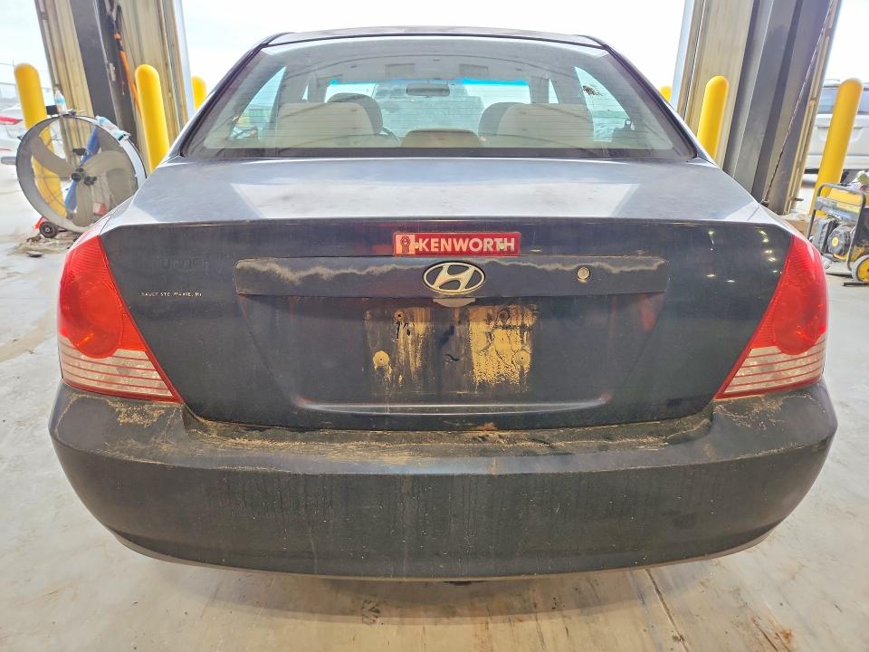 2005 Hyundai Elantra მანქანა იყიდება აუქციონზე, vin: KMHDN46DX5U037878, აუქციონის ნომერი: 52442786