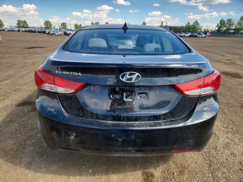 2013 Hyundai Elantra მანქანა იყიდება აუქციონზე, vin: 5NPDH4AE0DH388965, აუქციონის ნომერი: 53974006