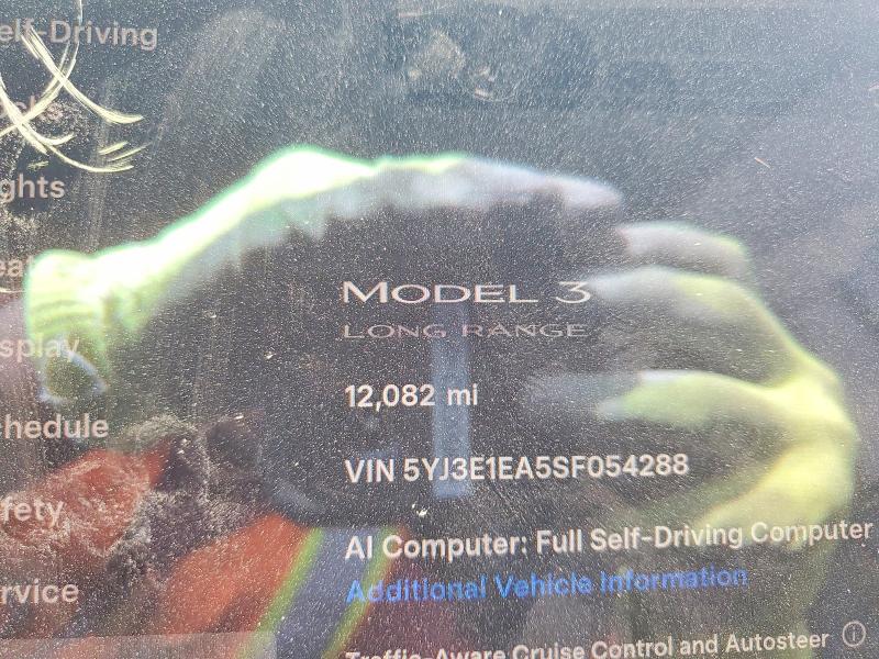 54292176 :رقم المزاد ، 5YJ3E1EA5SF054288 vin ، 2025 Tesla Model 3 مزاد بيع