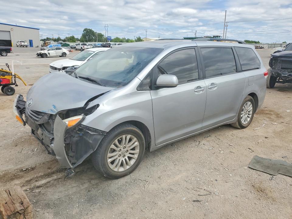 Продажа на аукционе авто 2011 Toyota Sienna, vin: 5TDYK3DC4BS095679, номер лота: 52339576