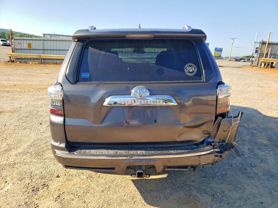 54143576 :رقم المزاد ، JTEBU5JR8H5423815 vin ، 2017 Toyota 4runner مزاد بيع
