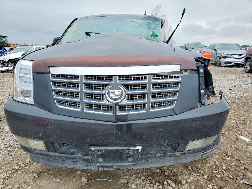 2008 Cadillac Escalade მანქანა იყიდება აუქციონზე, vin: 1GYFK63818R144487, აუქციონის ნომერი: 53076566
