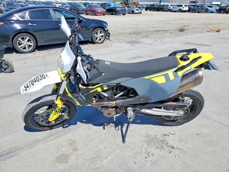 Продаж на аукціоні авто 2024 Husqvarna Supermoto 701, vin: VBKUSV407RM765245, номер лоту: 54704036