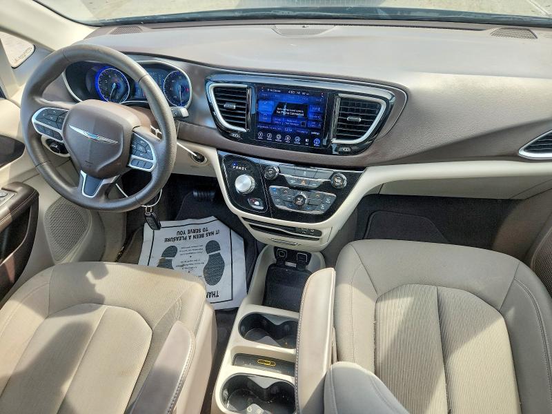 54275016 :رقم المزاد ، 2C4RC1DG1HR571915 vin ، 2017 Chrysler Pacifica مزاد بيع
