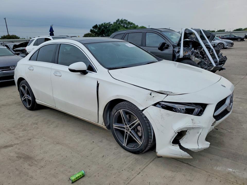 52821906 :رقم المزاد ، WDD3G4EB1KW032276 vin ، 2019 Mercedes-benz A مزاد بيع