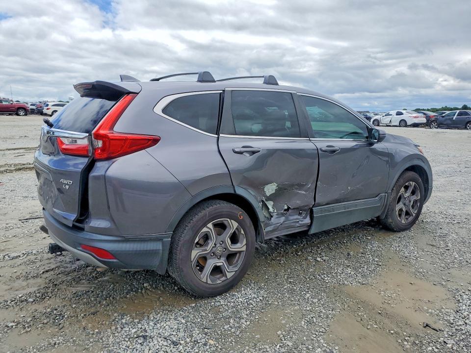 52739926 :رقم المزاد ، 7FARW2H8XJE105194 vin ، 2018 Honda Cr-v مزاد بيع