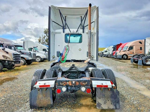 Продаж на аукціоні авто 2015 Peterbilt 579, vin: 1XPBA48X7FD299355, номер лоту: 50612786