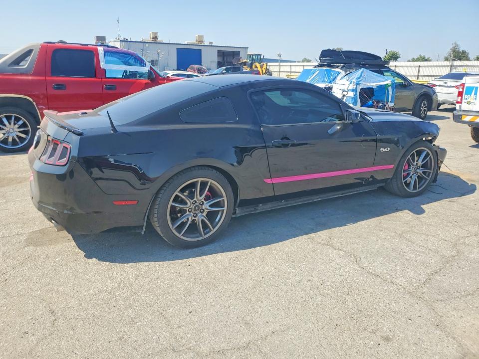 Продажа на аукционе авто 2013 Ford Mustang, vin: 1ZVBP8CF1D5267396, номер лота: 51866476
