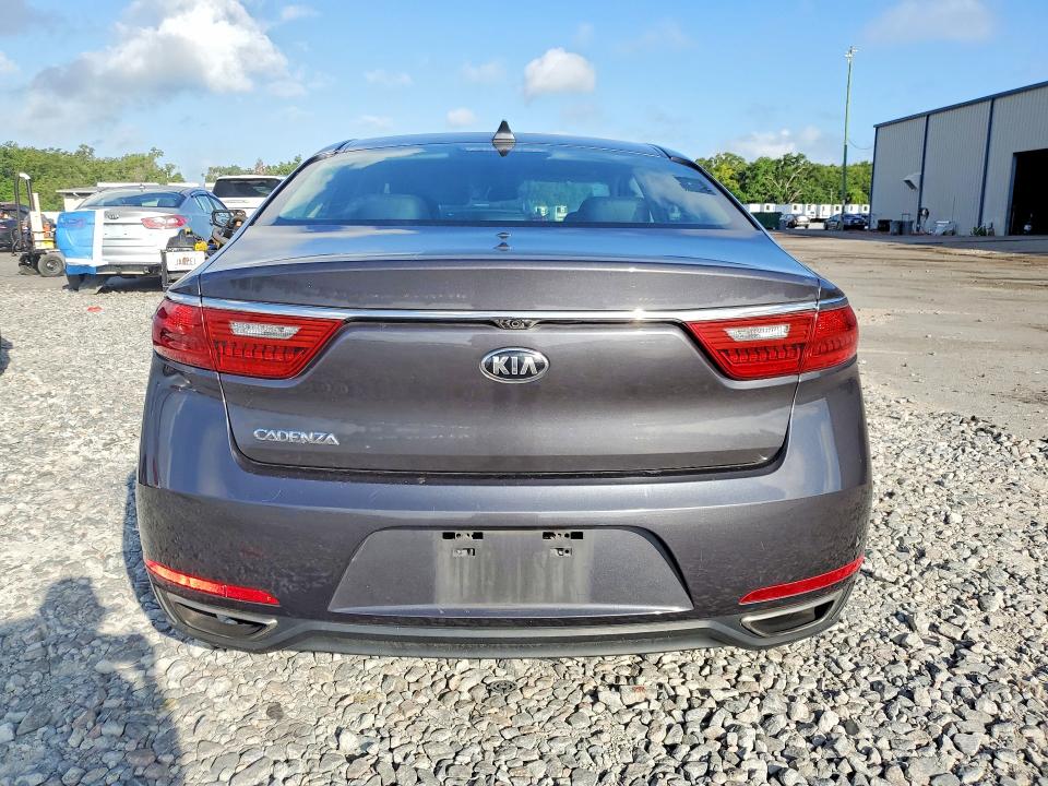 2018 Kia Cadenza მანქანა იყიდება აუქციონზე, vin: KNALB4J15J5120593, აუქციონის ნომერი: 54254346