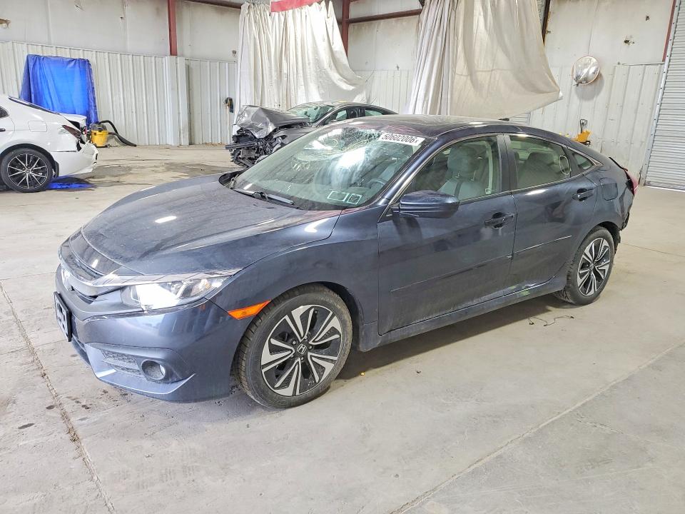 50602006 :رقم المزاد ، JHMFC1F31JX035887 vin ، 2018 Honda Civic مزاد بيع