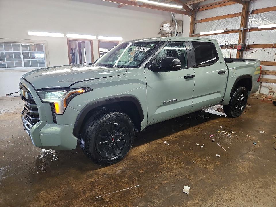 Продажа на аукционе авто 2025 Toyota Tundra, vin: 5TFLA5DB5SX295349, номер лота: 52515096