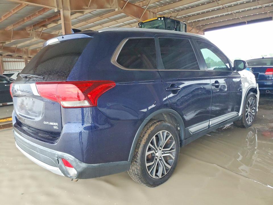 52122496 :رقم المزاد ، JA4AD3A35JZ001297 vin ، 2018 Mitsubishi Outlander مزاد بيع