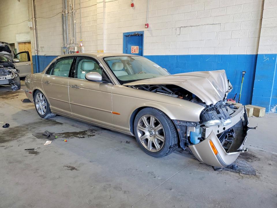 2004 Jaguar Xj8 მანქანა იყიდება აუქციონზე, vin: SAJWA71C74SG29780, აუქციონის ნომერი: 52430766