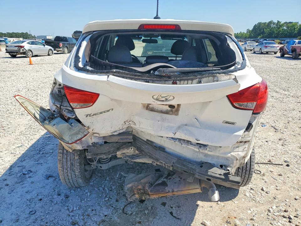 2015 Hyundai Tucson მანქანა იყიდება აუქციონზე, vin: KM8JTCAF4FU072106, აუქციონის ნომერი: 53368456