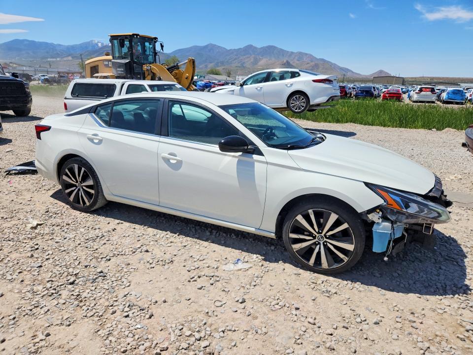Продажа на аукционе авто 2019 Nissan Altima, vin: 1N4BL4CV5KC127929, номер лота: 52428576