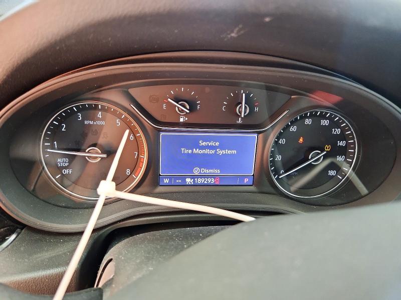 Auction sale of the 2018 Buick Regal Tourx, vin: W04GV8SX7J1174257, lot number: 52503686