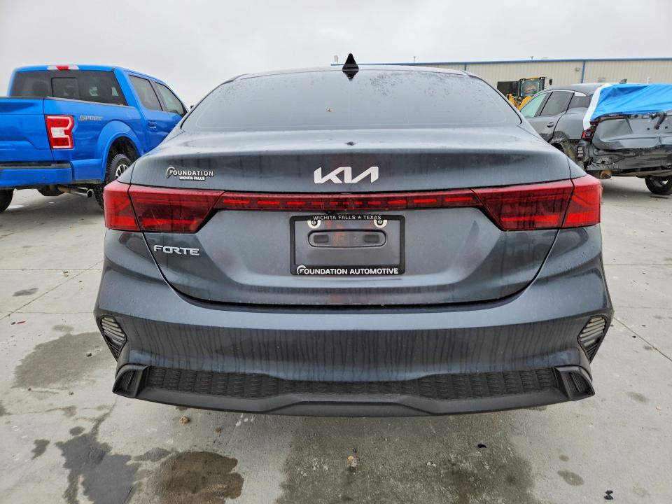 53781986 :رقم المزاد ، 3KPF24AD9PE524777 vin ، 2023 Kia Forte مزاد بيع