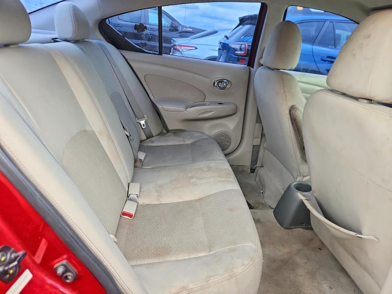 54111746 :رقم المزاد ، 3N1CN7AP1FL838281 vin ، 2015 Nissan Versa مزاد بيع