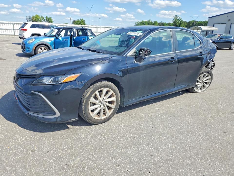 Продажа на аукционе авто 2022 Toyota Camry, vin: 4T1C11AK8NU625502, номер лота: 53511016