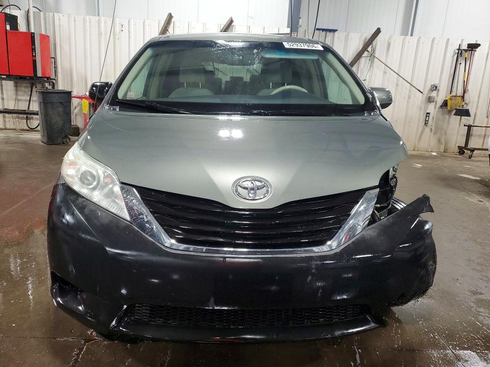 Aukcja sprzedaży 2011 Toyota Sienna, vin: 5TDKK3DC1BS025241, numer aukcji: 52937906